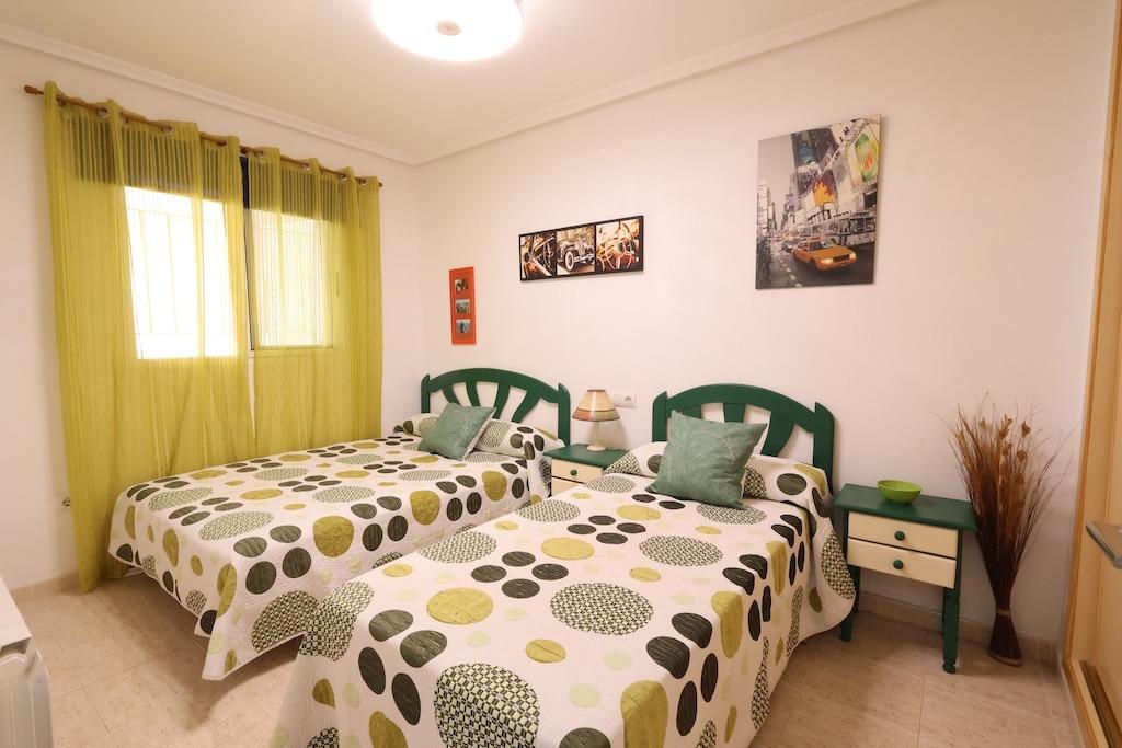 Dining area in bungalow for sale in Orihuela Costa