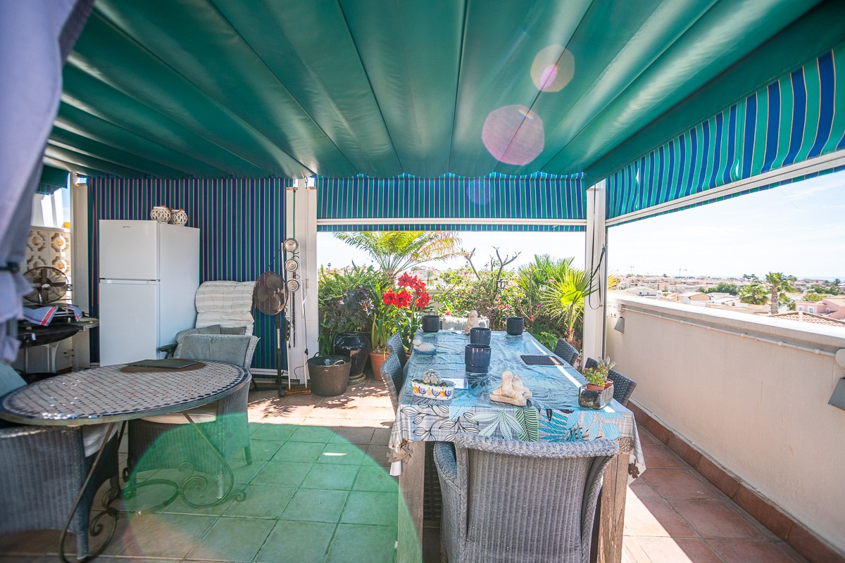 Garden in apartment for sale in Alicante