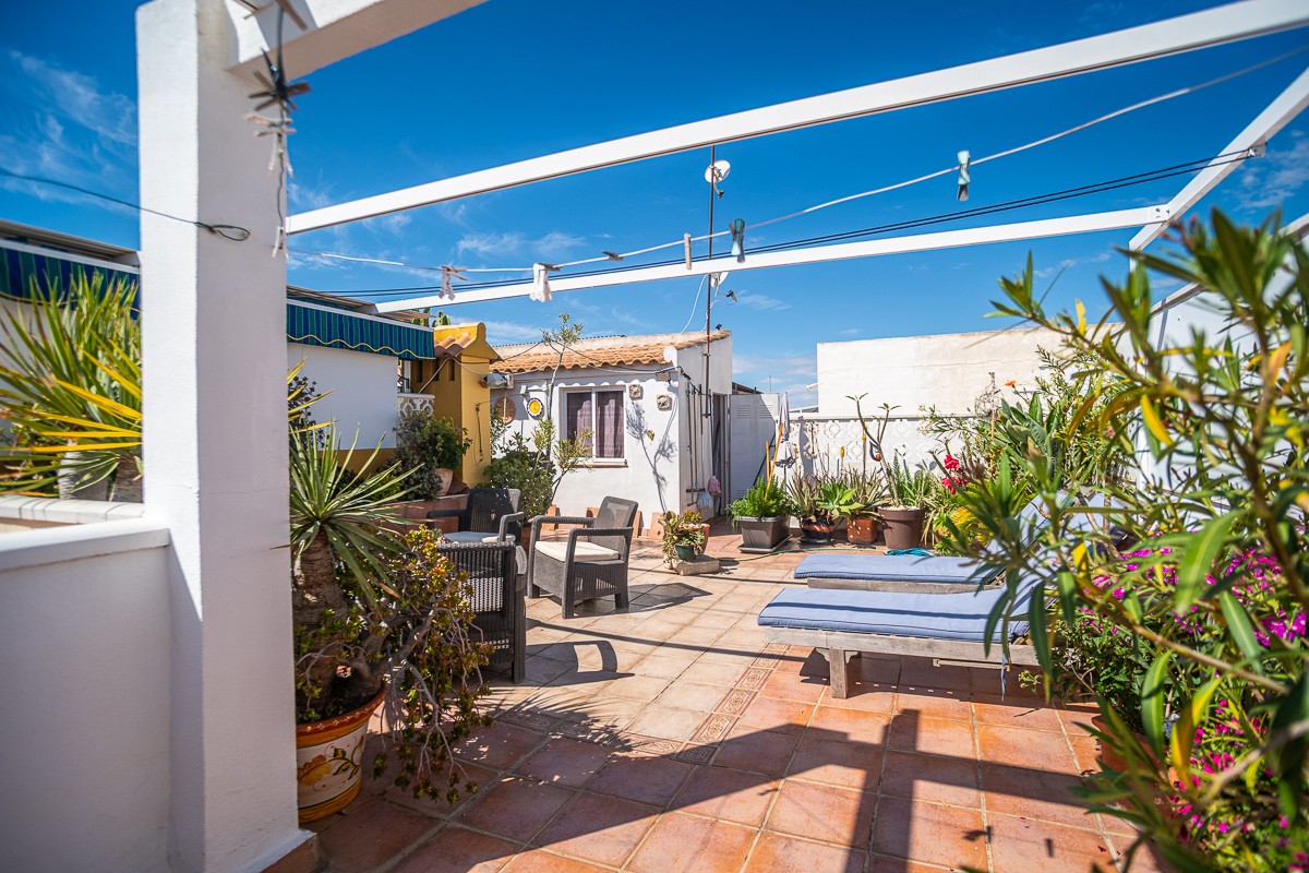 Bathroom in apartment for sale in Alicante