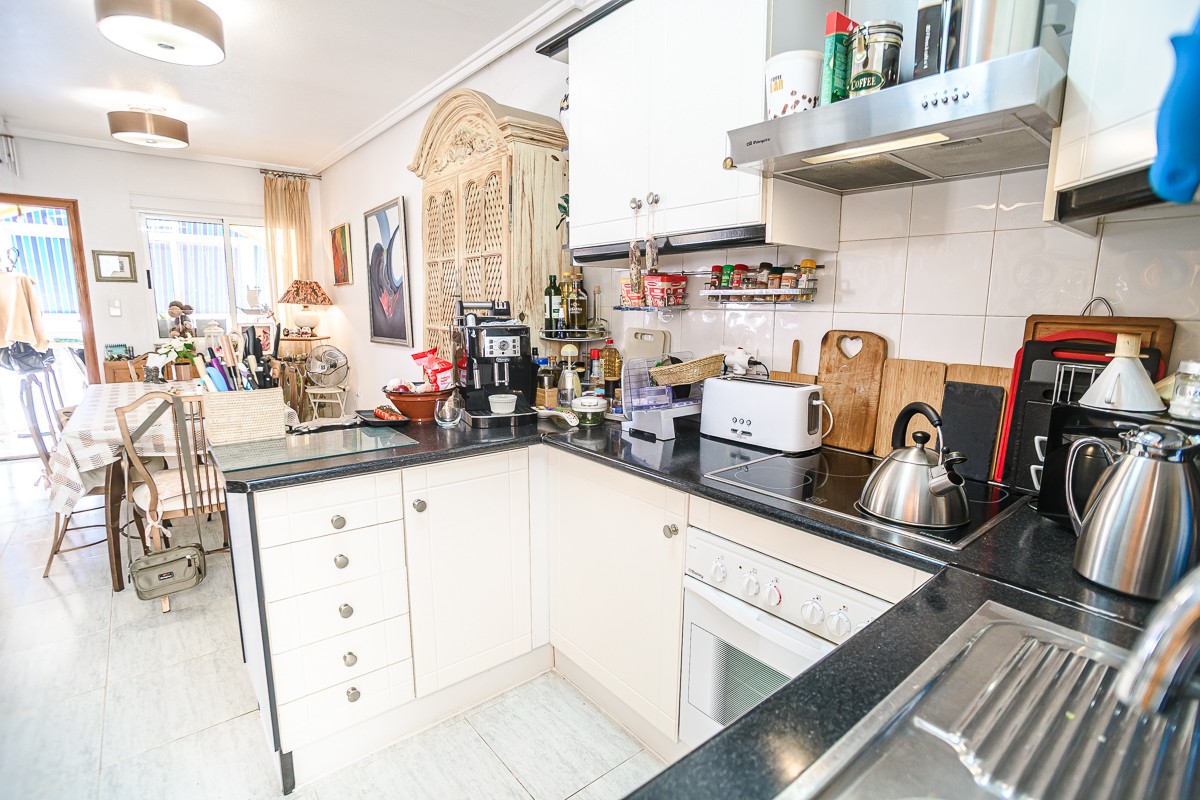 Dining area in apartment for sale in Alicante