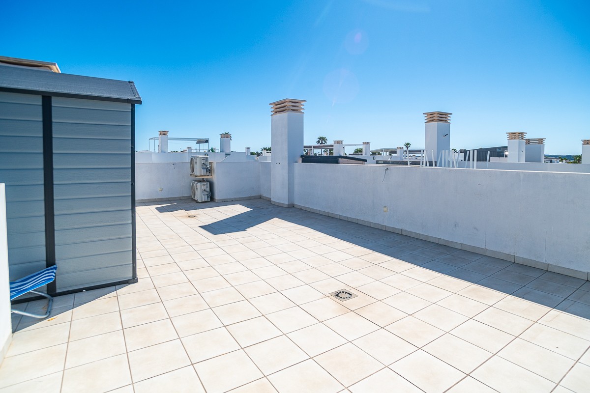 Terrace in villa for sale in Ciudad Quesada