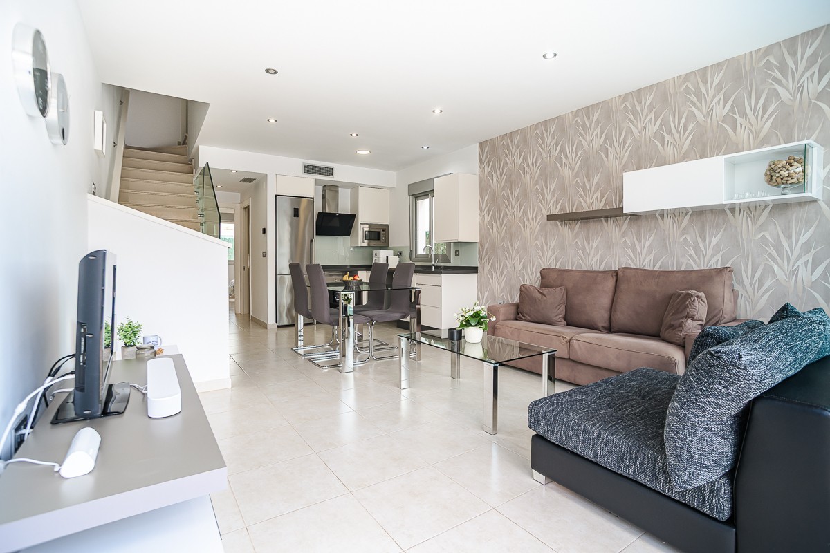 Discover this beautiful villa located in charming Lo Pagán , in San Pedro del Pinatar just 500 meters from the sea
