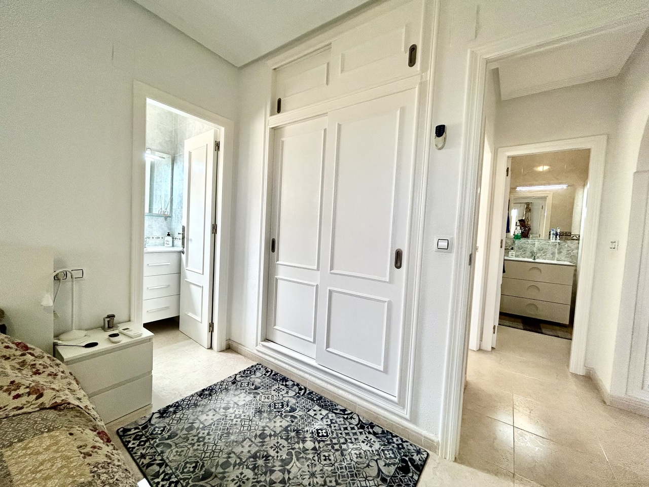 Bathroom in villa for sale in Villamartin