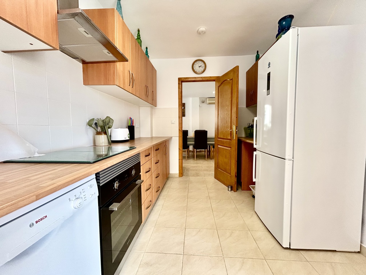 Dining area in villa for sale in Villamartin