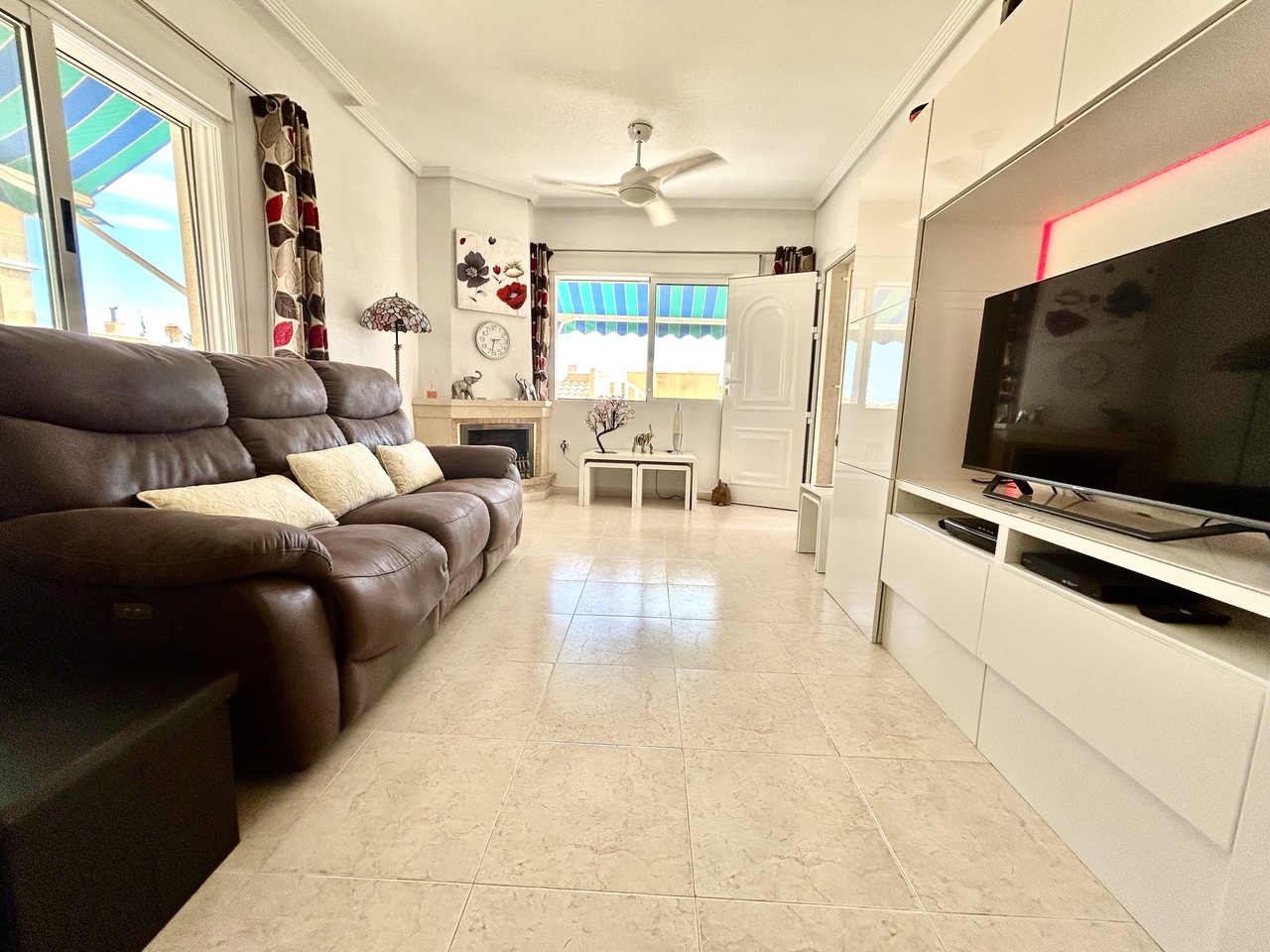 Garden in villa for sale in Villamartin