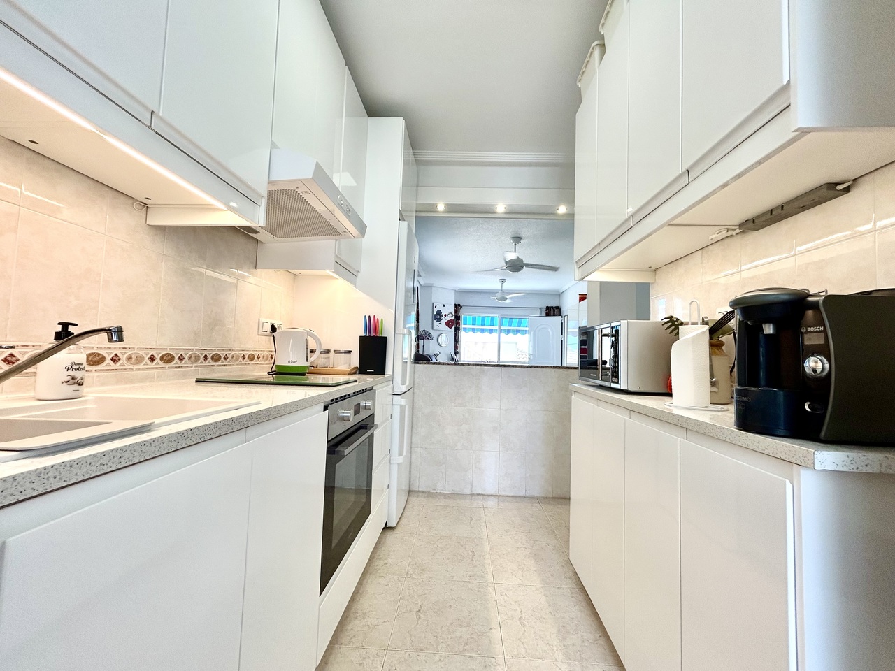 Bedroom in villa for sale in Villamartin