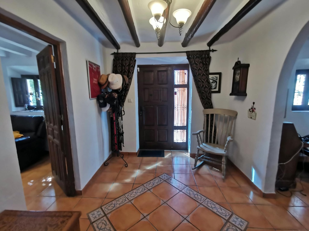 Beautifully Renovated 4/5 Bedroom Village Property with Private Pool, Large Garden & Country ViewsLas Labores, Huércal-Overa, AlmeríaThis beautifully renovated 4/5 bedroom, 4-bathroom property offers a wonderful combination of traditional character, gener