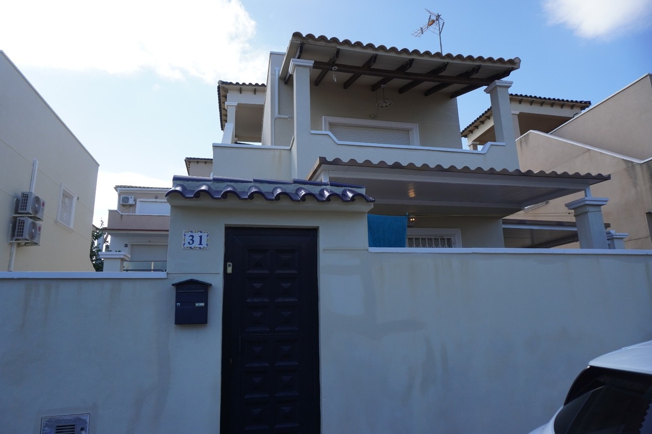 Living room in villa for sale in Villamartin