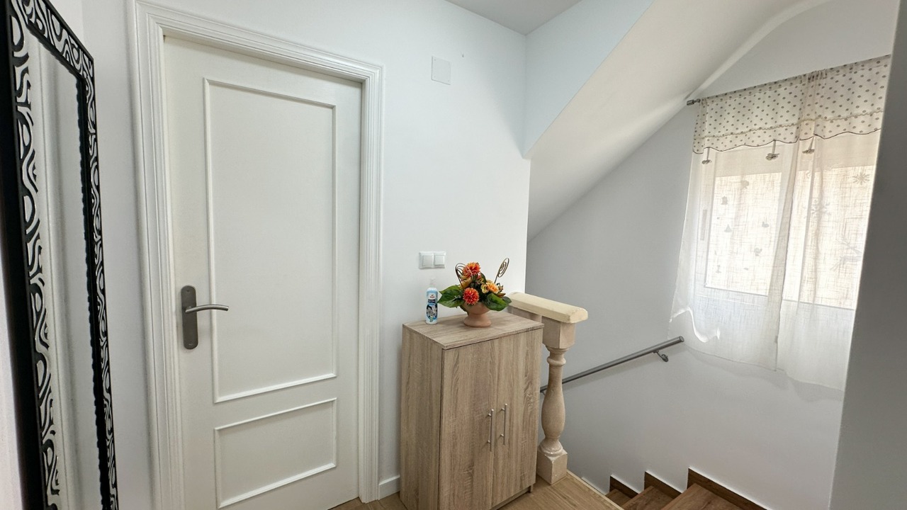 Terrace in villa for sale in Villamartin