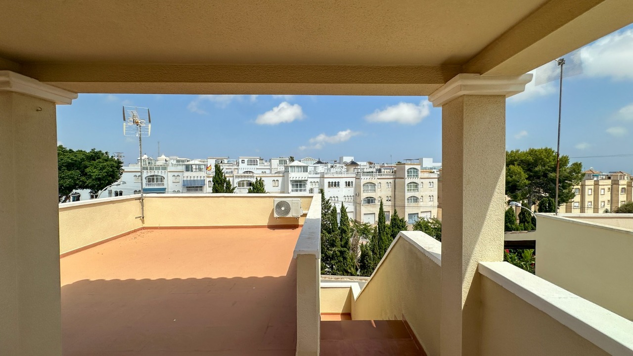 Living room in villa for sale in Villamartin