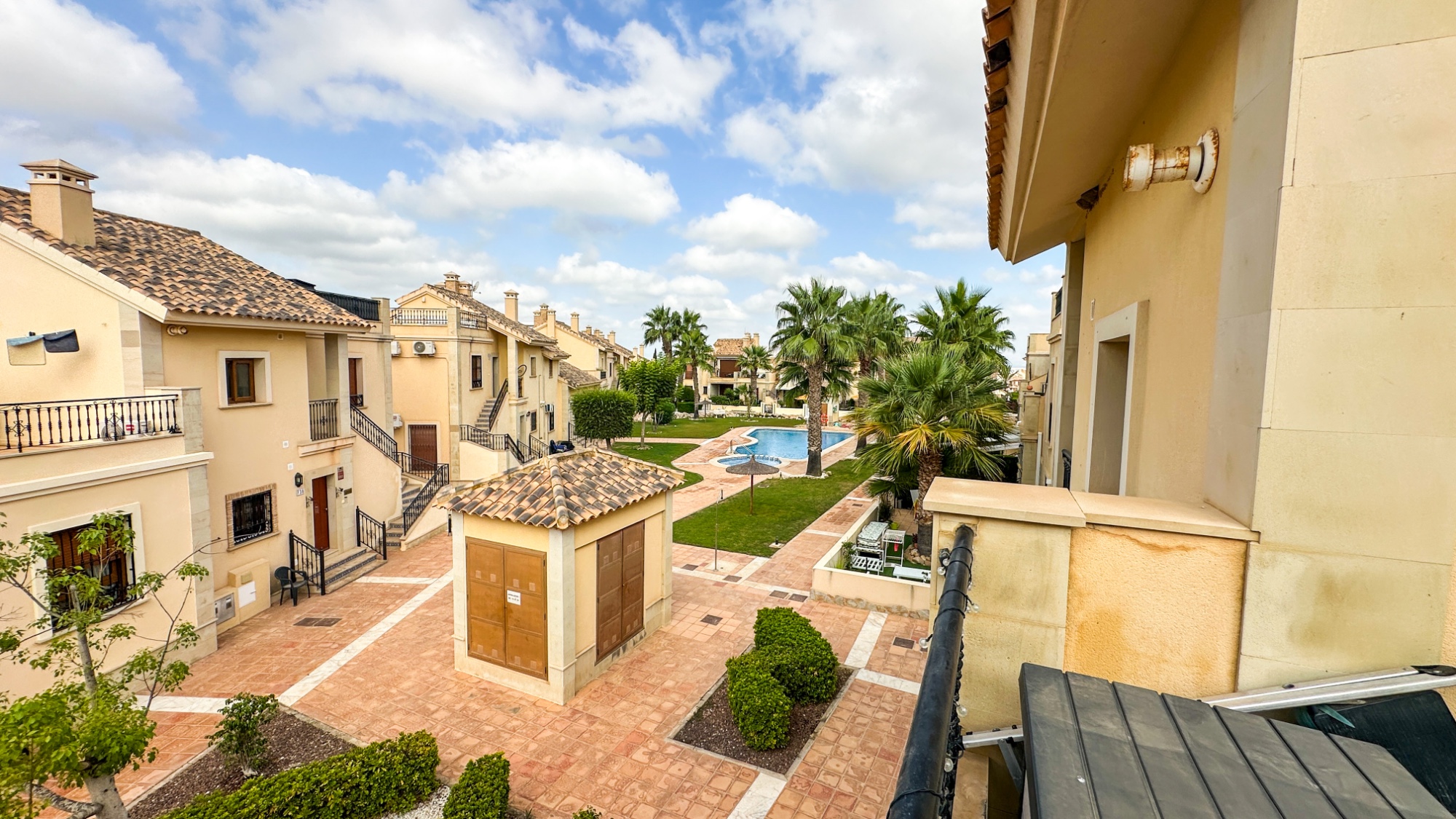Garden in terraced for sale in La Finca Golf Resort