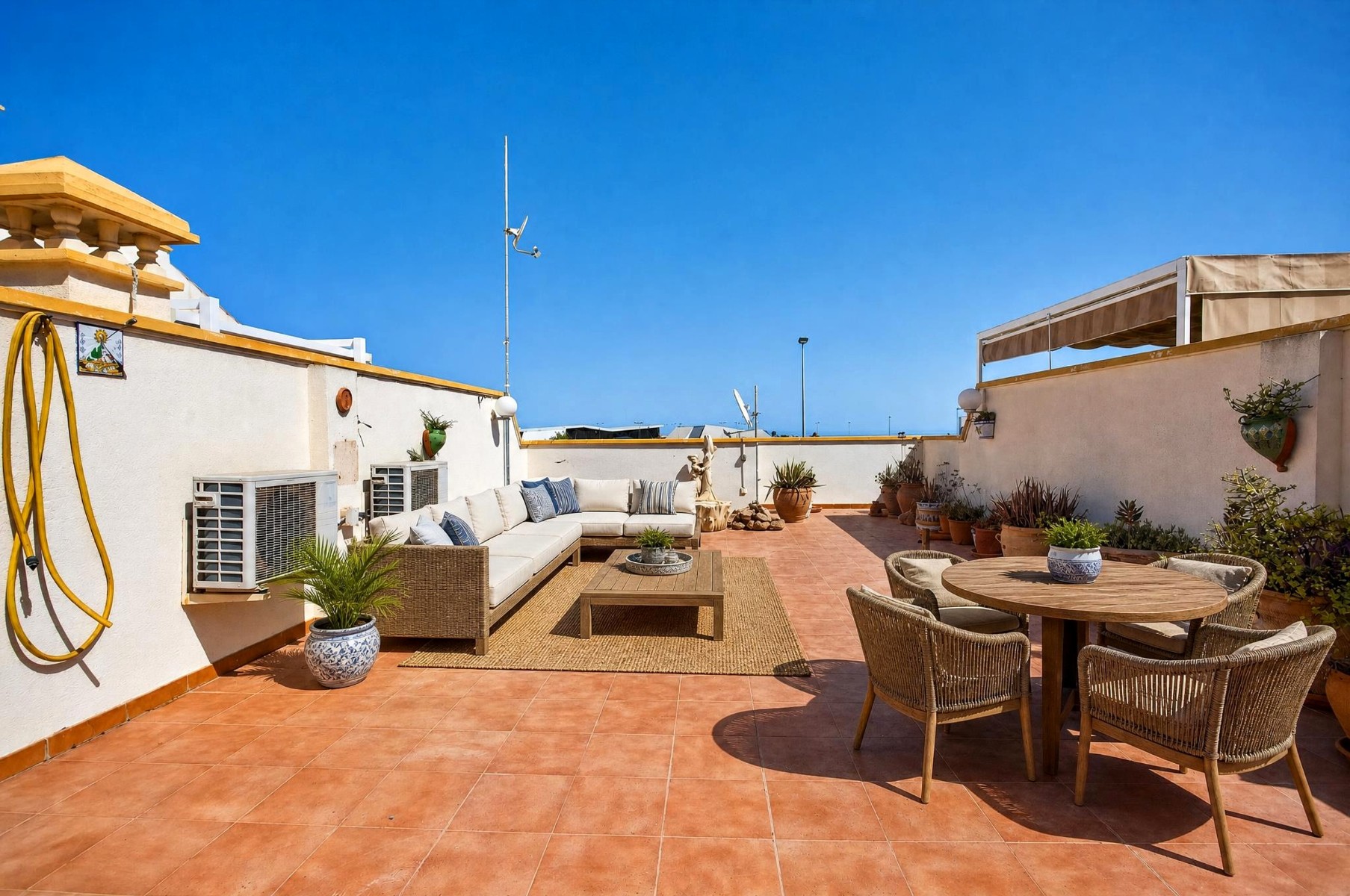 Terrace in villa for sale in Orihuela Costa