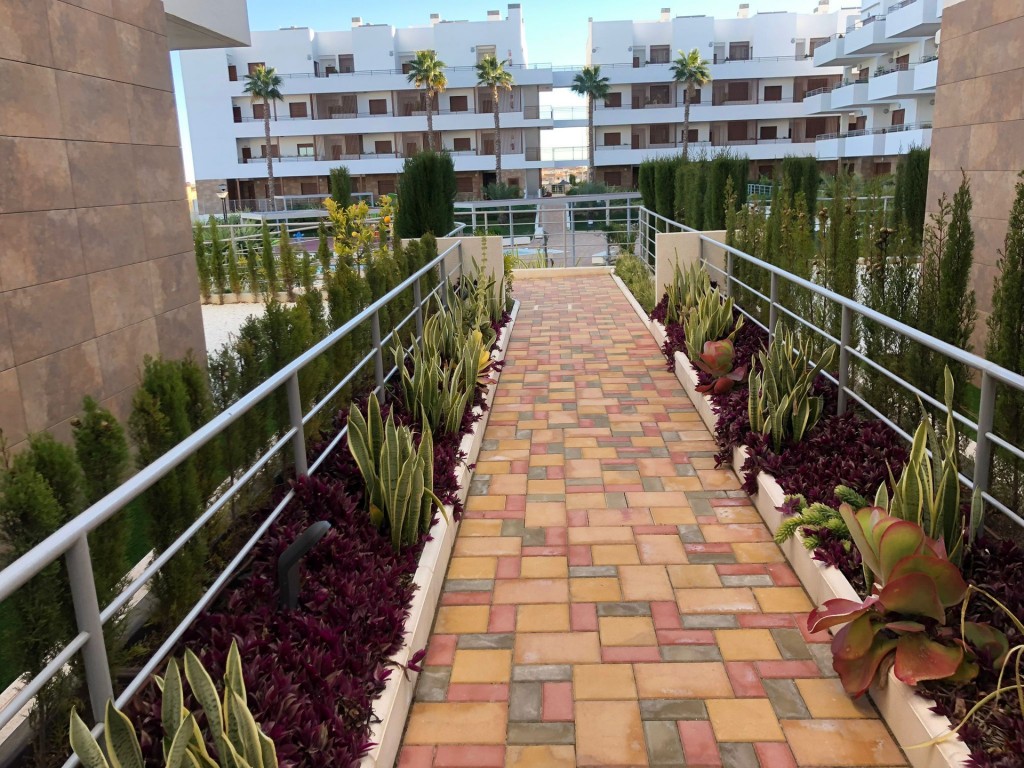 Garden in apartment for sale in Cabo Roig