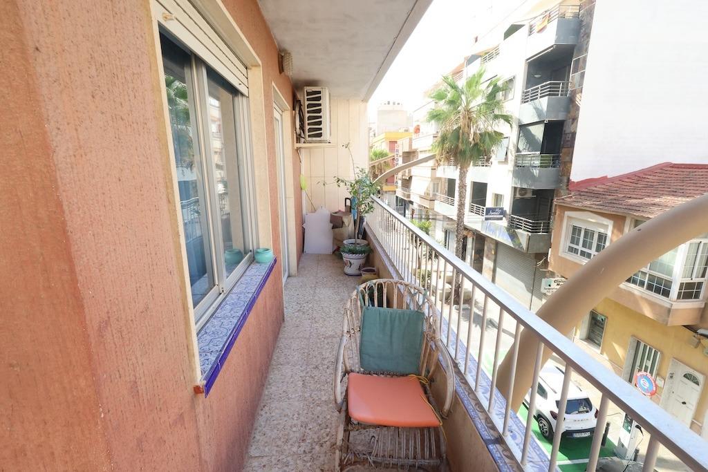 Master bedroom in apartment for sale in Torrevieja