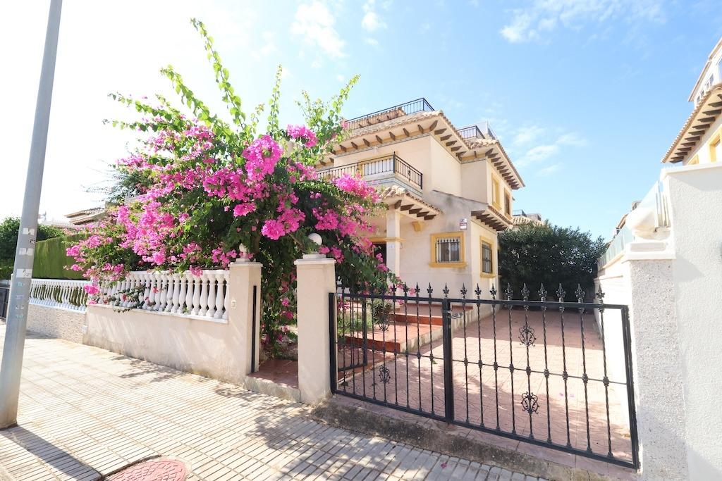 Playa Flamenca, townhouse in the Villas San Jose Residential Complex