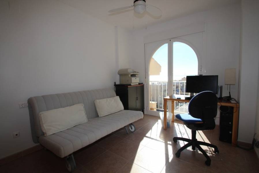 Dining area in penthouse for sale in Orihuela Costa