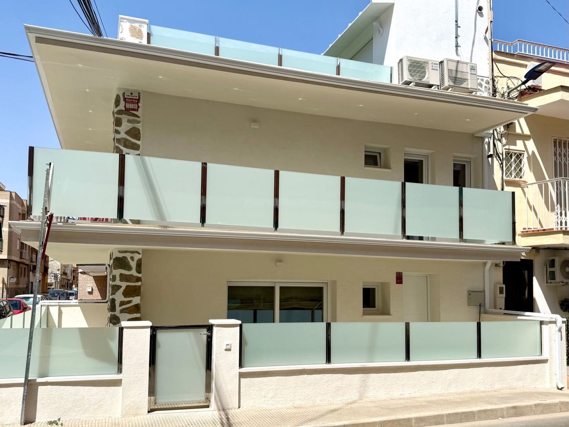 Fully renovated townhouse, completed in 2026, with a side view of the Mar Menor, in Lo Pagán, only 100 metres from the Villananitos beach