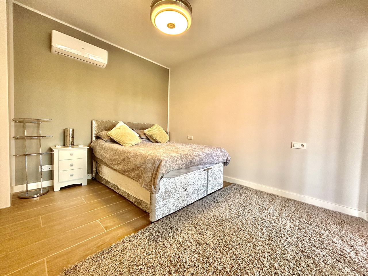 Terrace in apartment for sale in Villamartin