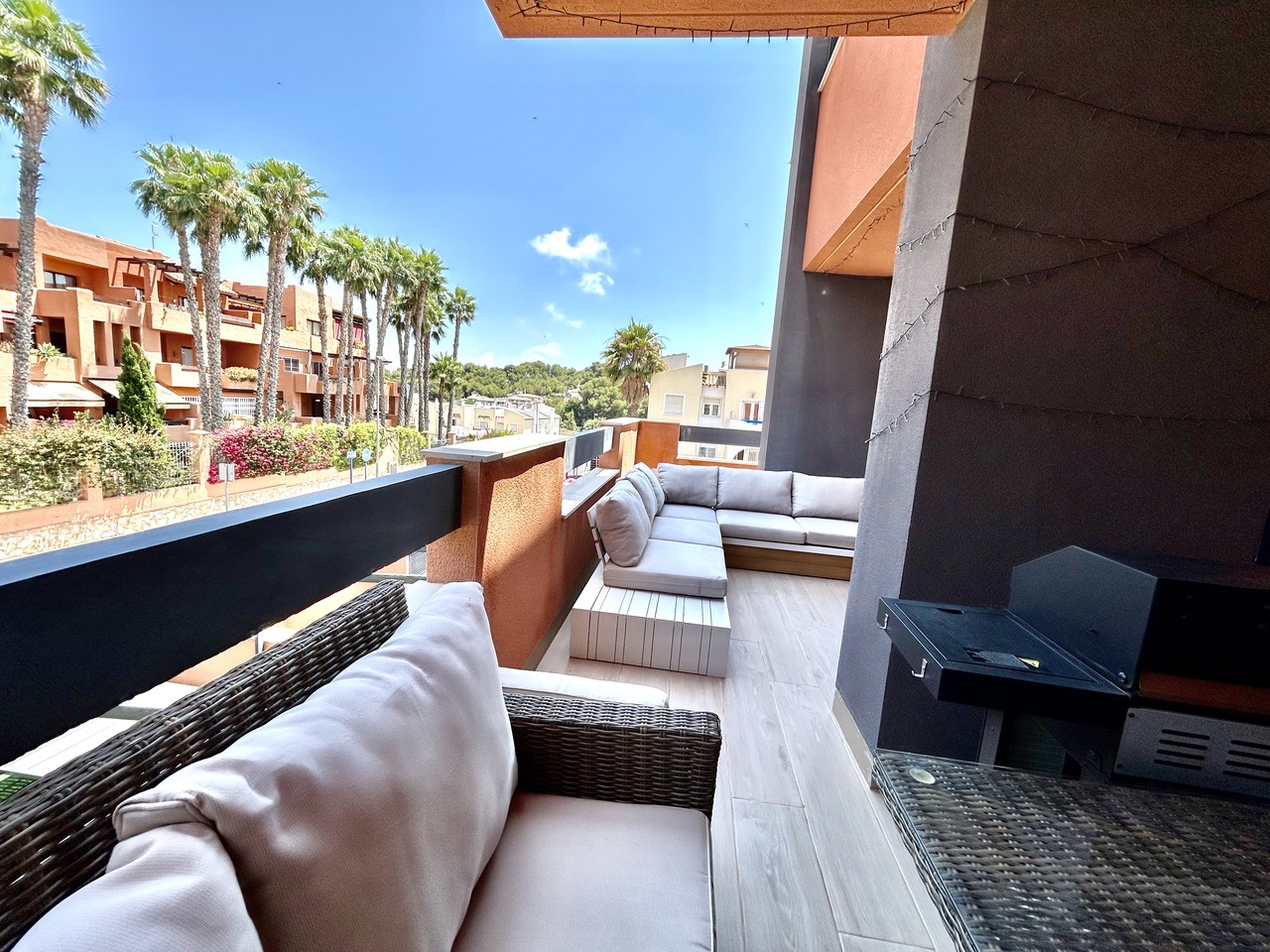 Bedroom in apartment for sale in Villamartin