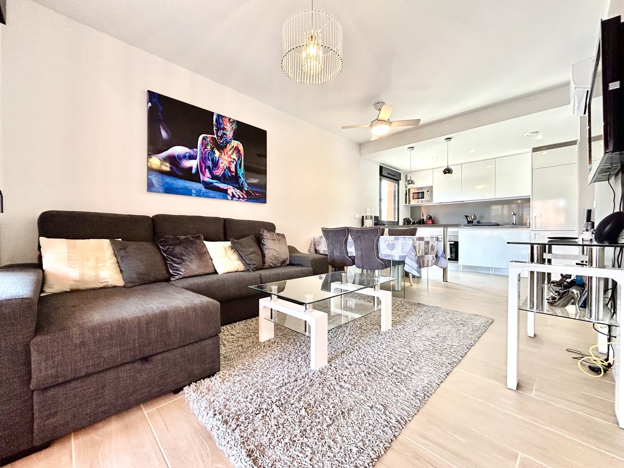 Bedroom in apartment for sale in Villamartin