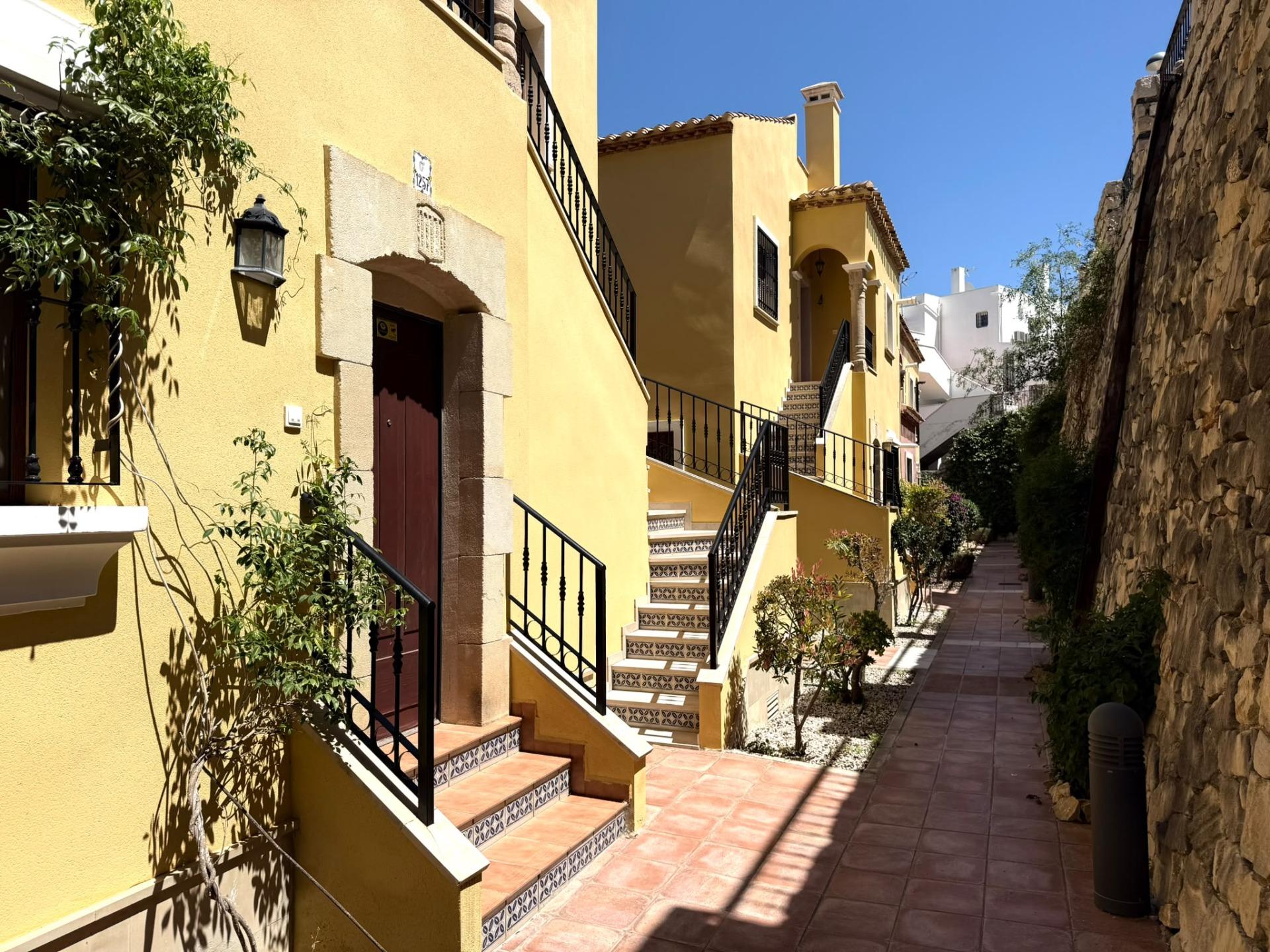 Bedroom in bungalow for sale in Orihuela Costa