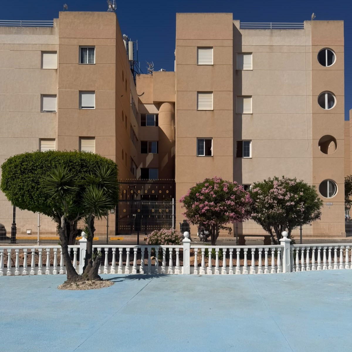 Master bedroom in terraced for sale in Torrevieja