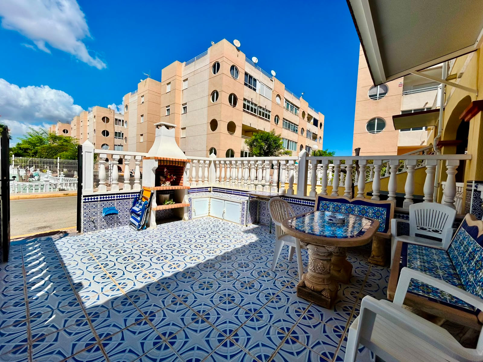 Pool area in terraced for sale in Torrevieja
