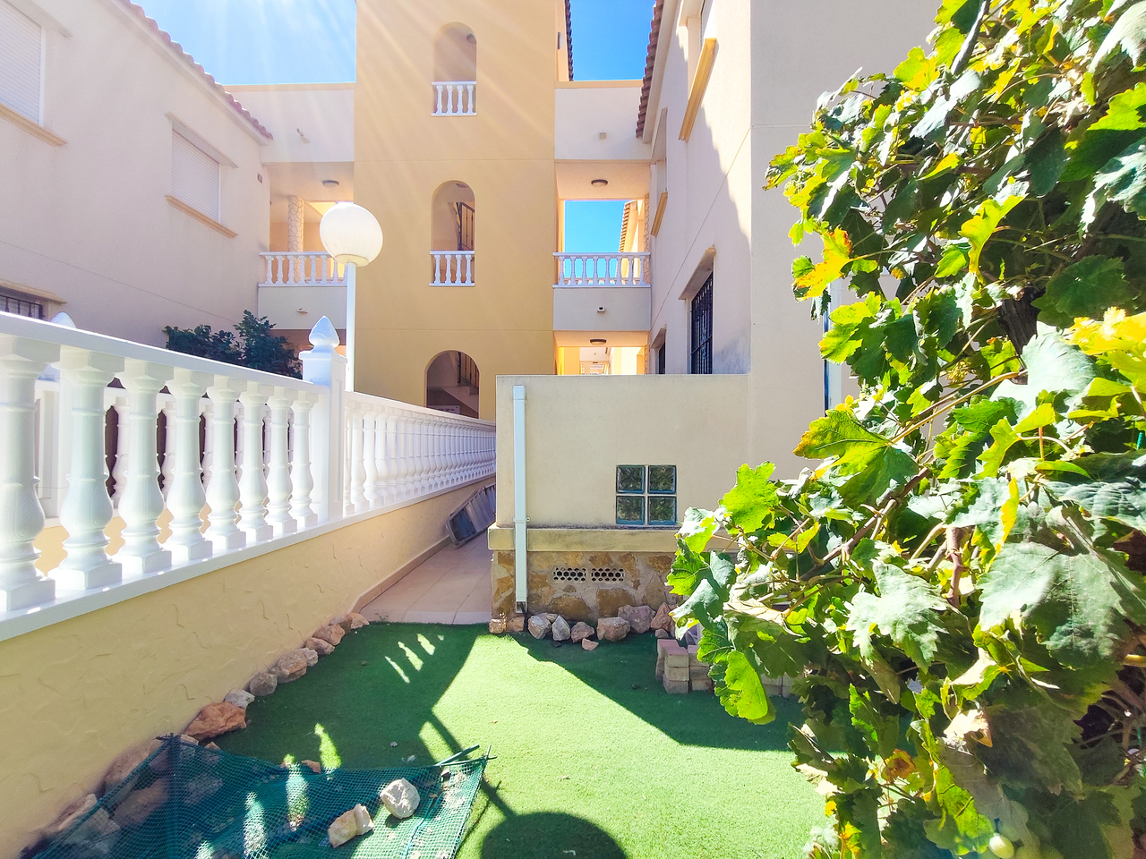 Dining area in apartment for sale in Cabo Roig