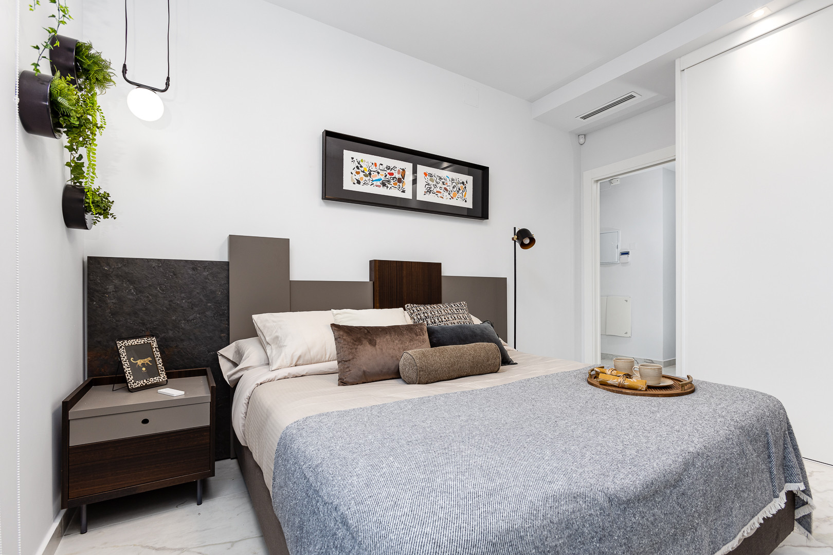 Living room in apartment for sale in Elche