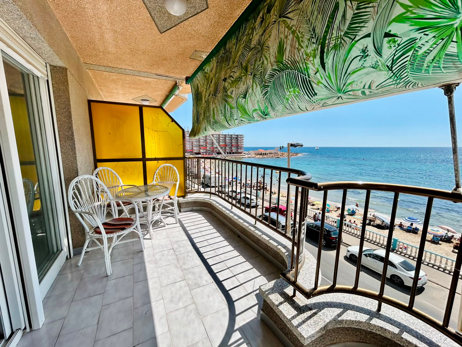 Bedroom in apartment for sale in Torrevieja
