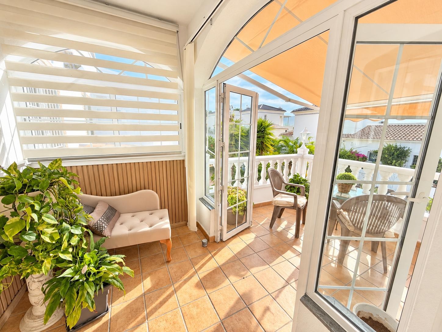 Living room in villa for sale in Orihuela Costa