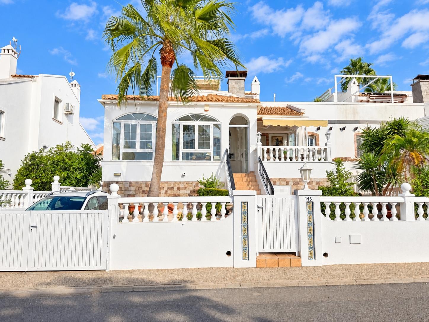 Bedroom in villa for sale in Orihuela Costa