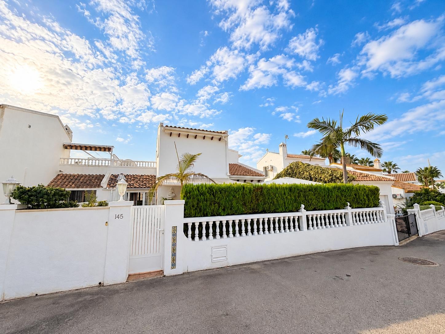 Living room in villa for sale in Orihuela Costa