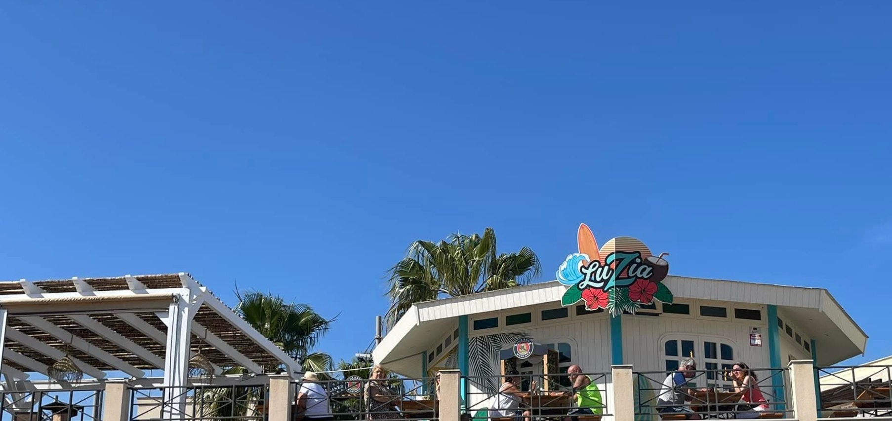 Garden in villa for sale in Orihuela Costa