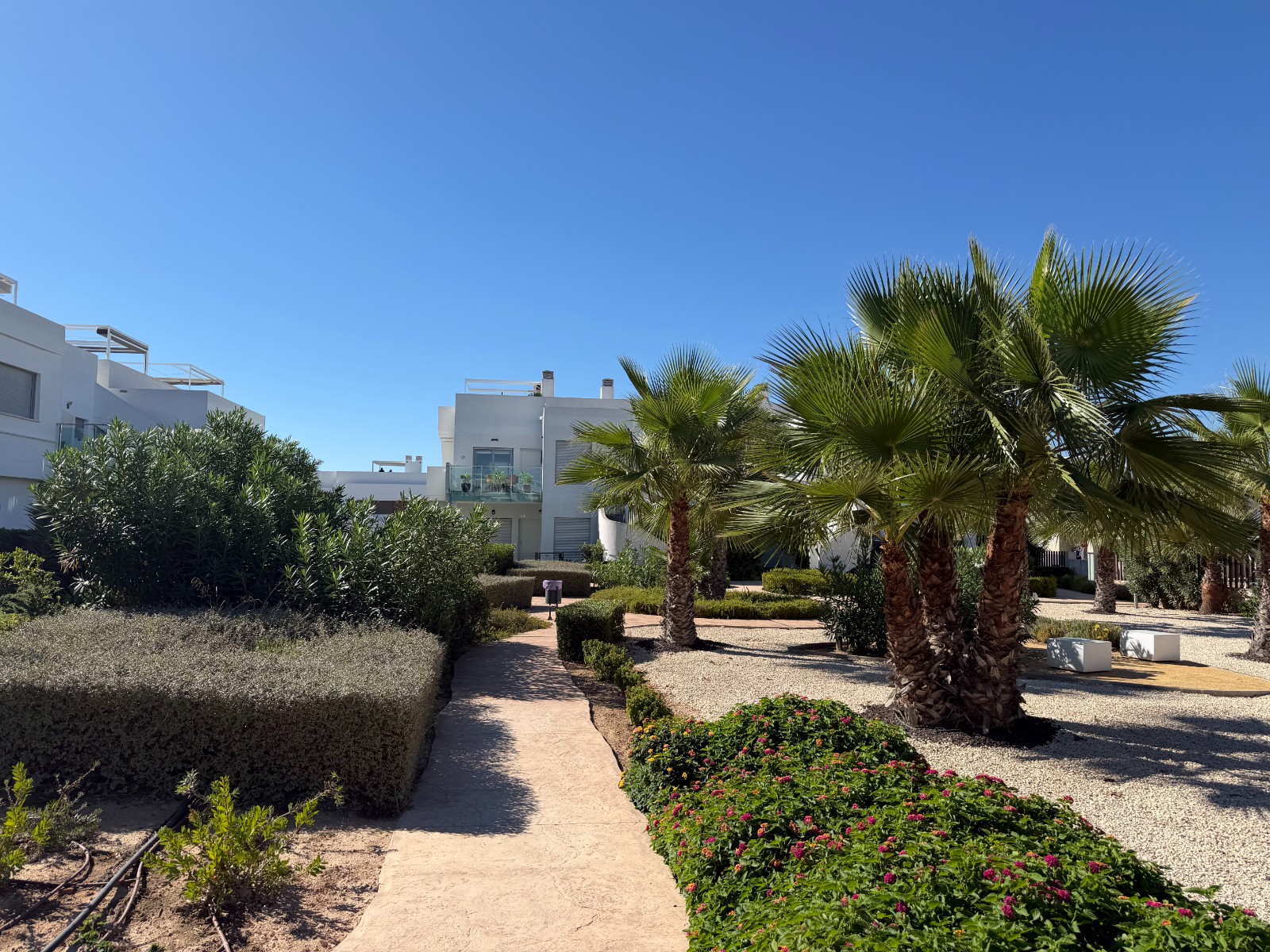 Garden in apartment for sale in Orihuela Costa