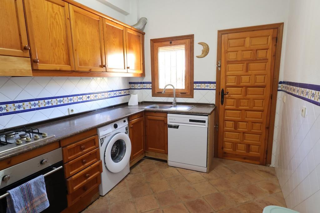 Bedrooms: 4, Bathrooms: 2, Villa in Orihuela Costa, Alicante, Spain