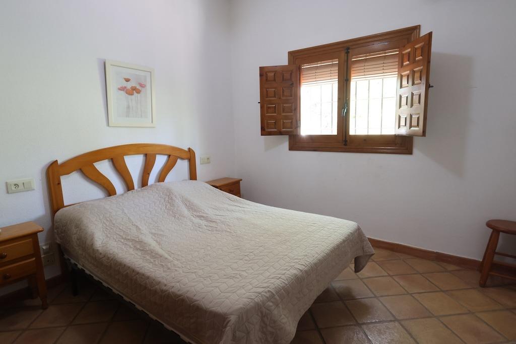 Bedroom in villa for sale in Orihuela Costa