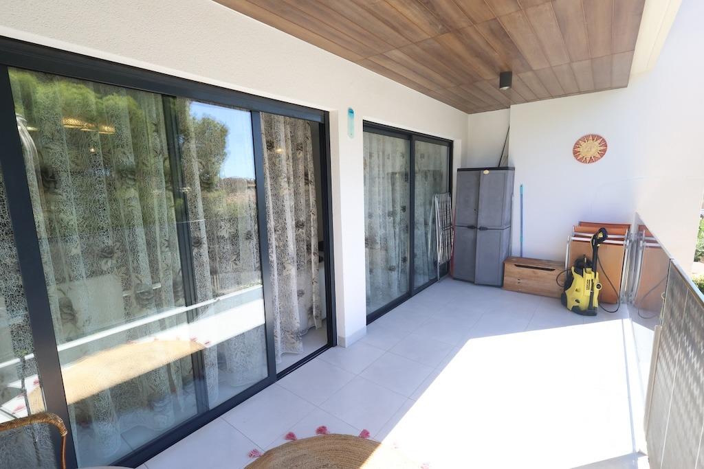 Garden in apartment for sale in Orihuela Costa