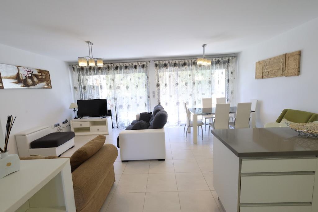 Dining area in apartment for sale in Orihuela Costa