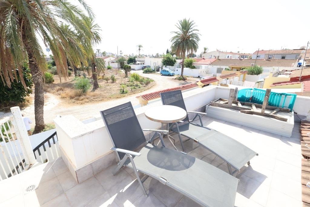 Terrace in bungalow for sale in Torrevieja