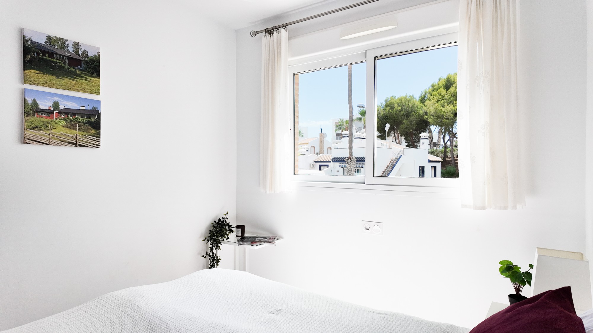 Bedroom in apartment for sale in Orihuela Costa