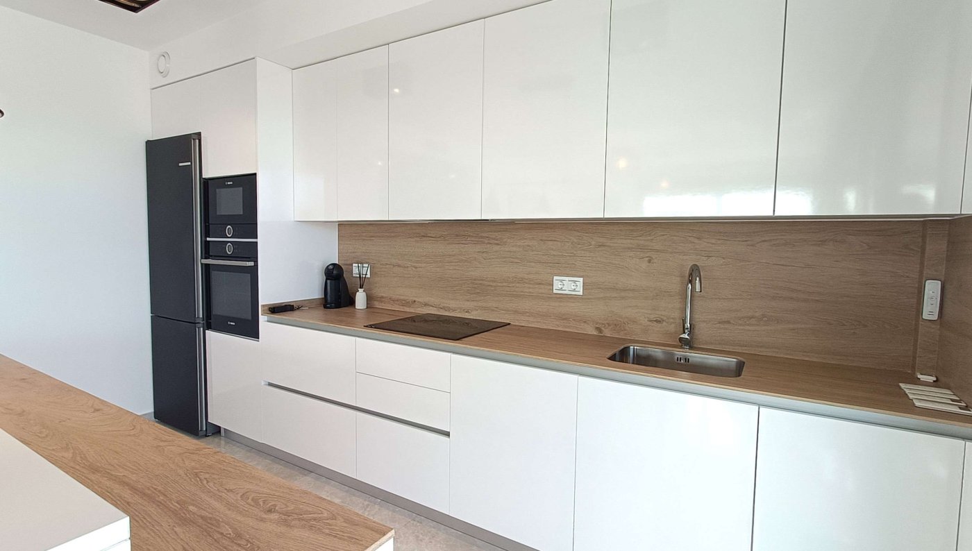 Bedroom in villa for sale in Algorfa