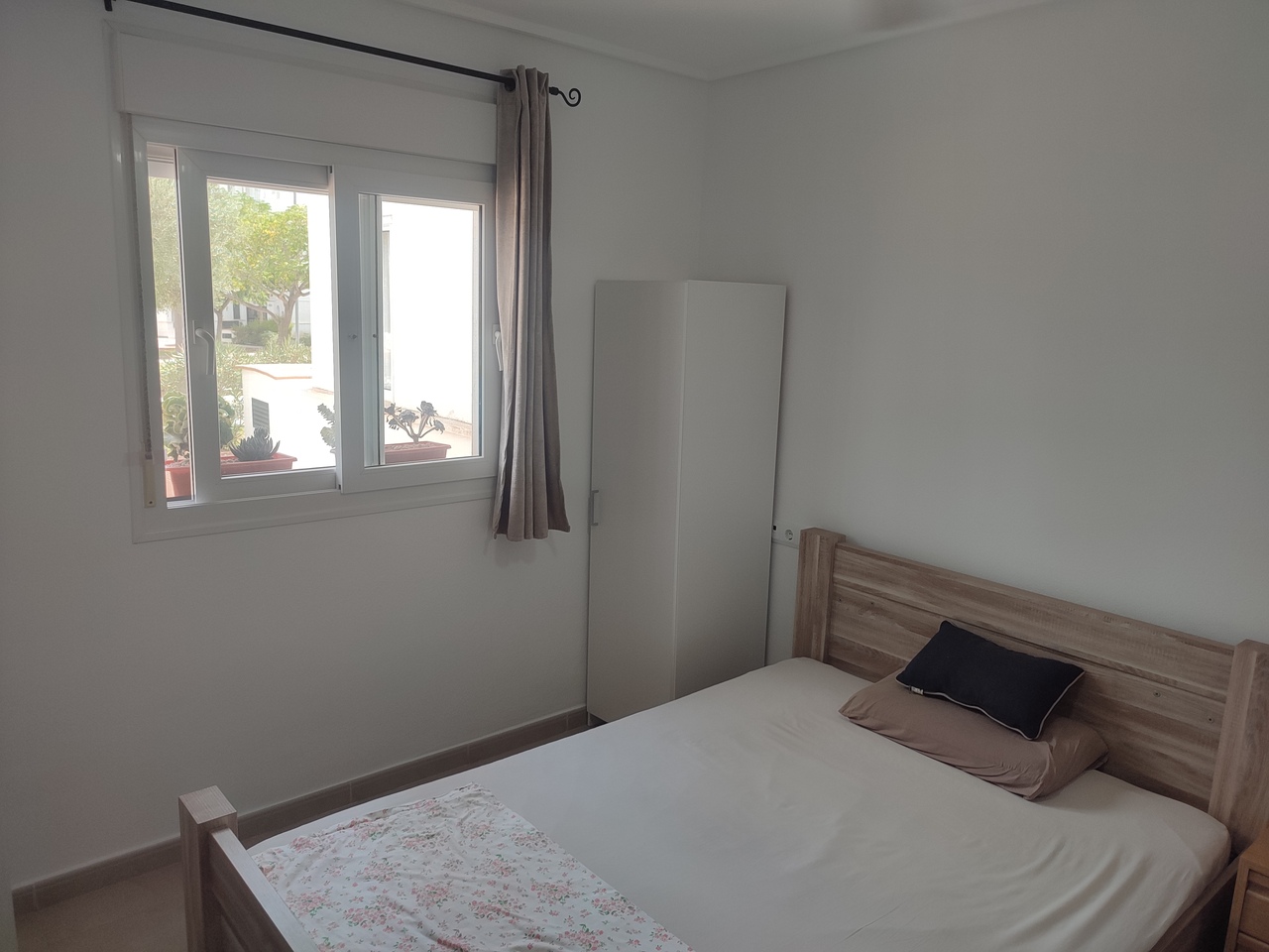 Master bedroom in apartment for sale in Hacienda Riquelme Golf Resort