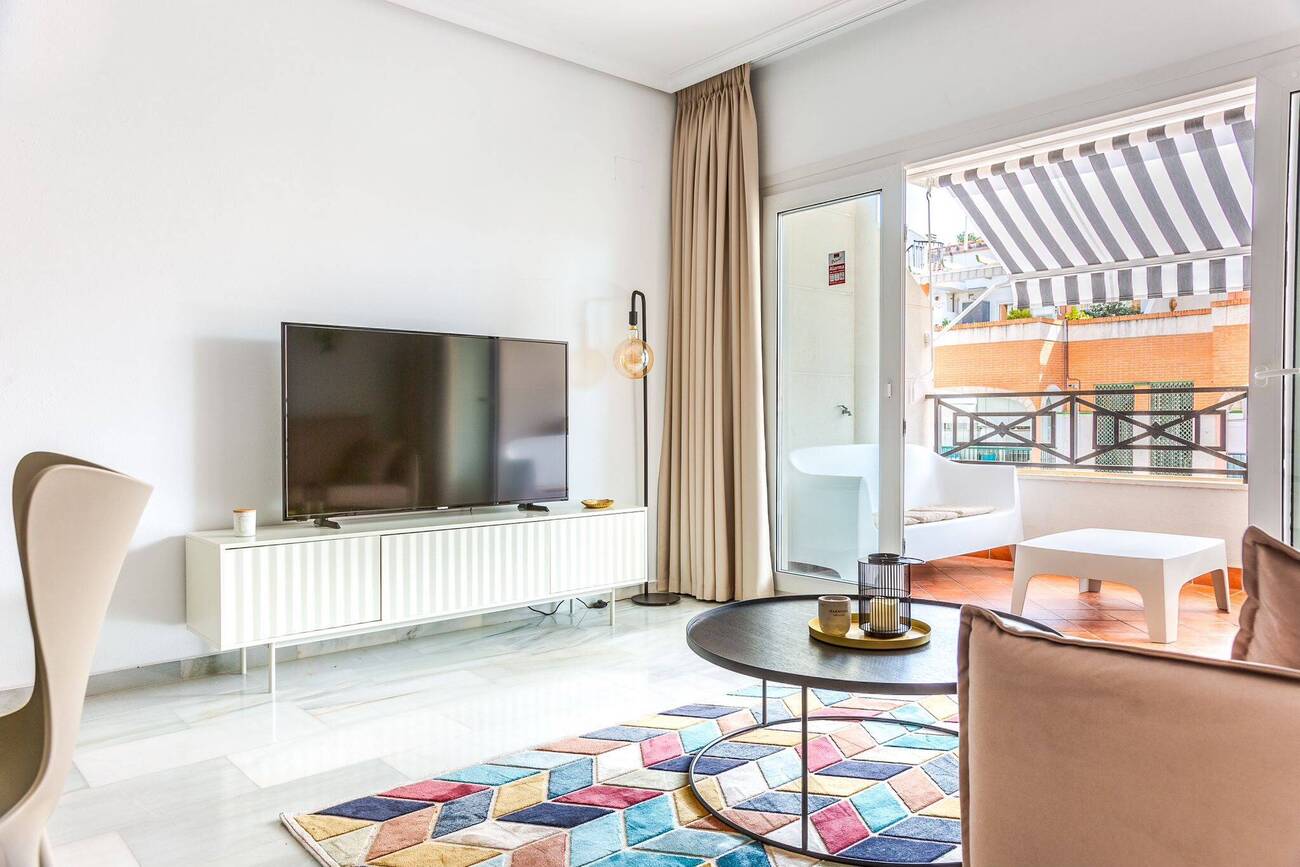 Bright, Modern Apartment in Calpe – Perfect Home & High-Yield InvestmentDiscover this exceptional 2-bedroom property located in the heart of Calpe