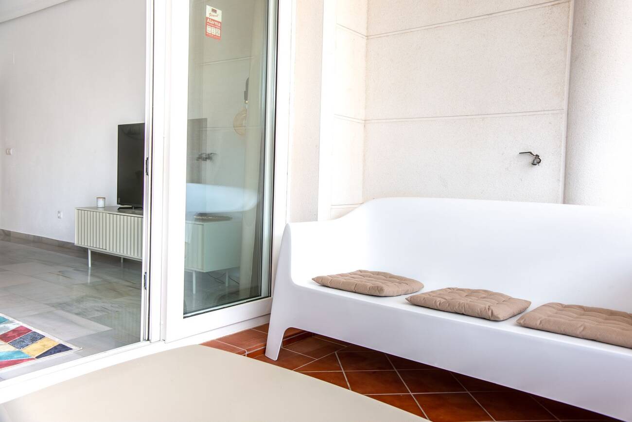 Bright, Modern Apartment in Calpe – Perfect Home & High-Yield InvestmentDiscover this exceptional 2-bedroom property located in the heart of Calpe