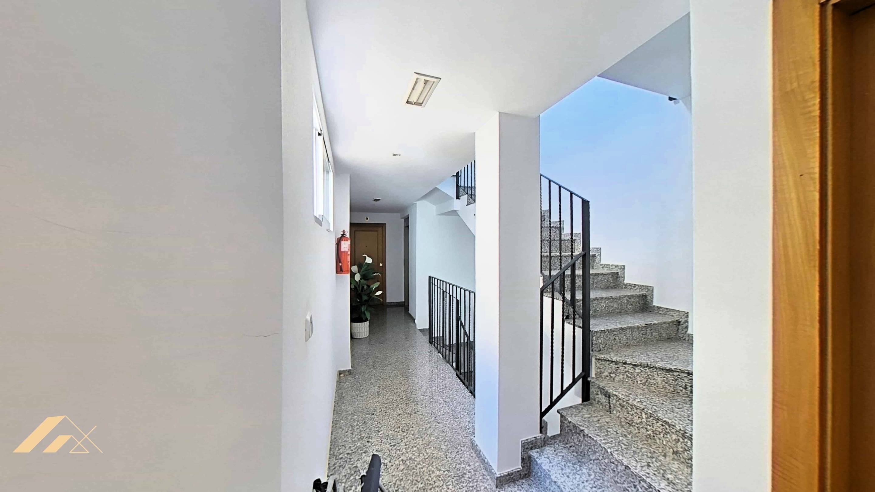 Bedroom in apartment for sale in Lo Pagan
