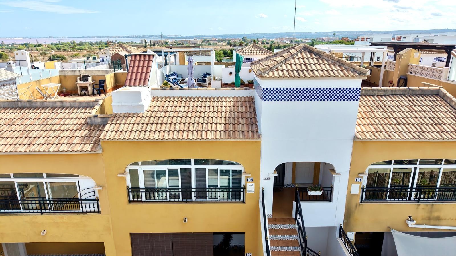 Bedroom in apartment for sale in Los Montesinos