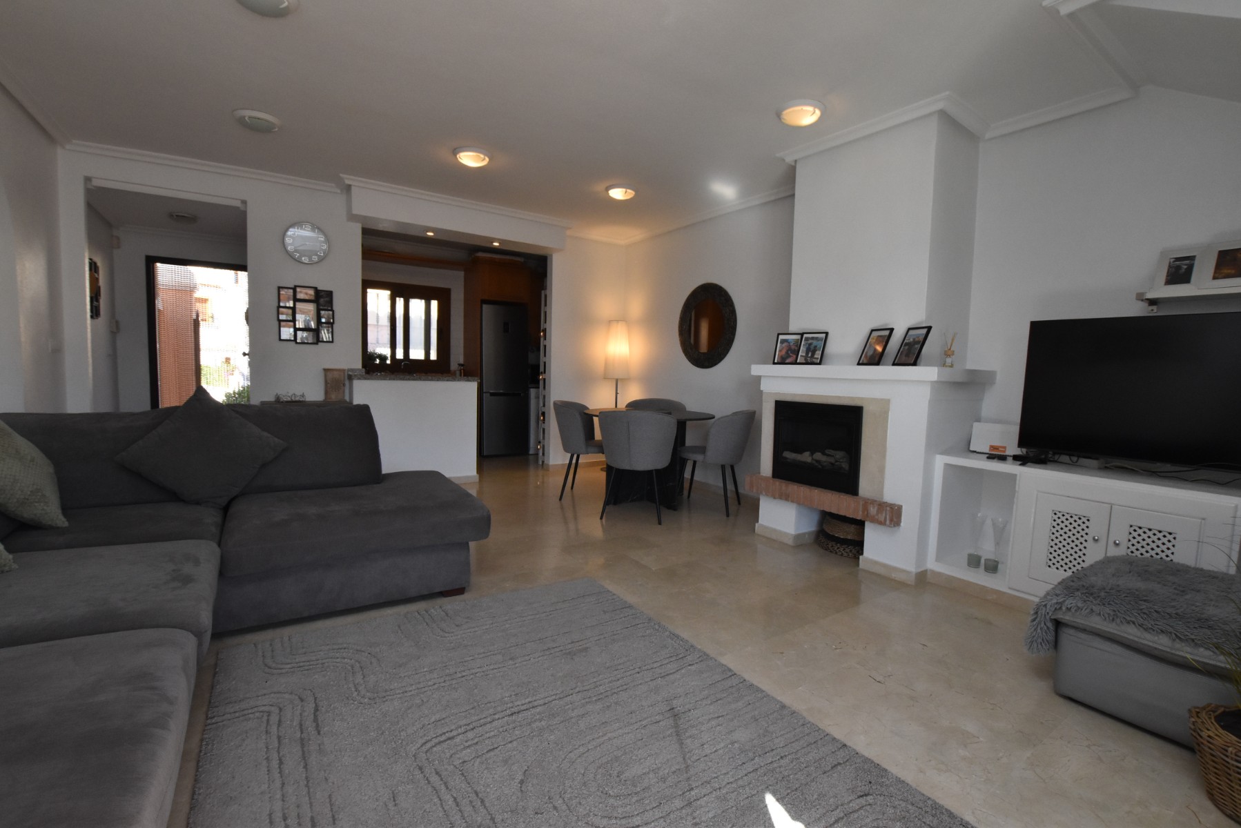 Dining area in bungalow for sale in Algorfa