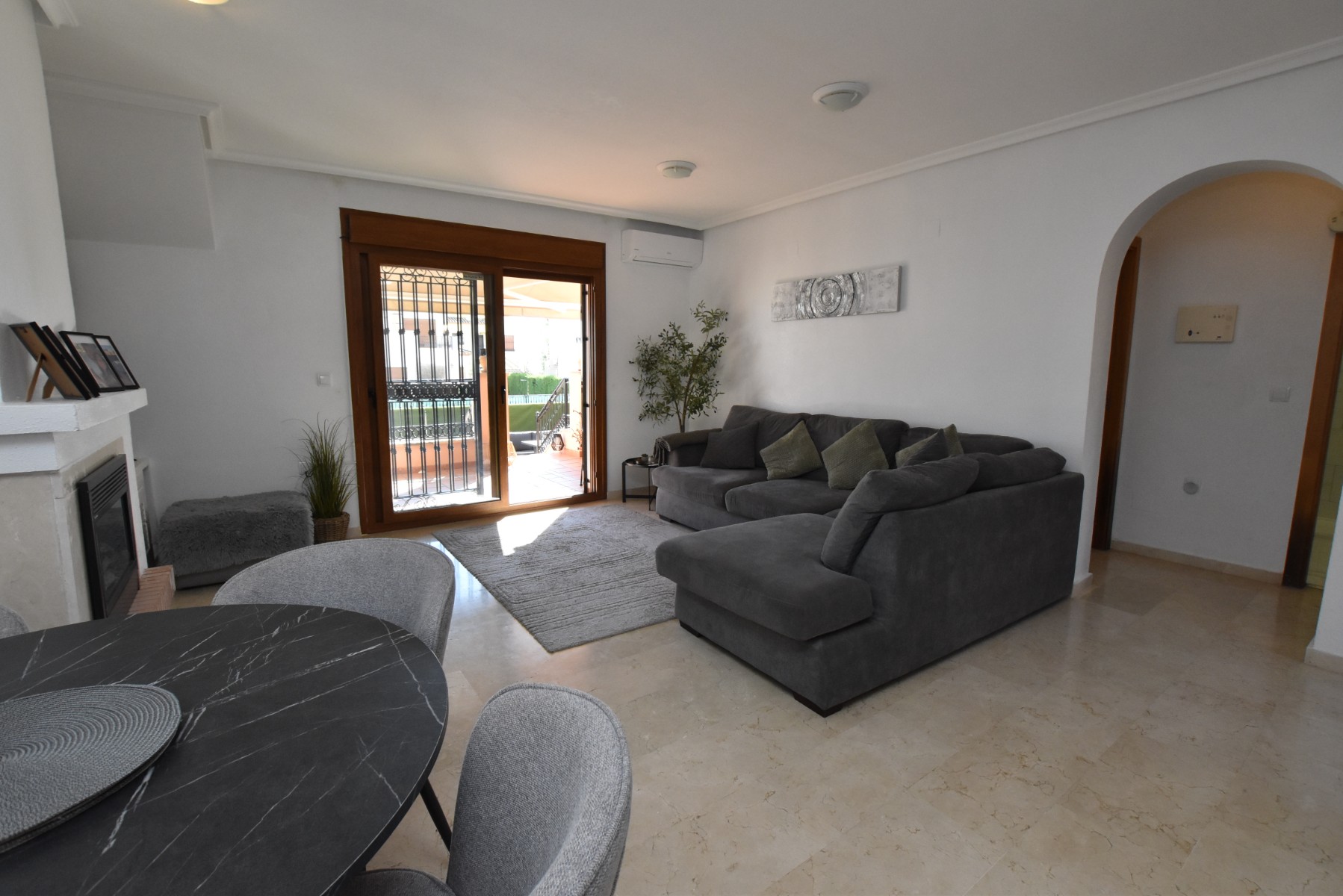 Bedroom in bungalow for sale in Algorfa