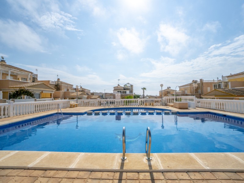 Pool area in apartment for sale in Torrevieja